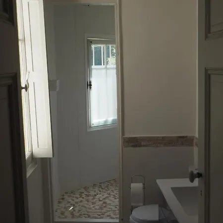 Le Cerisier Bed and Breakfast